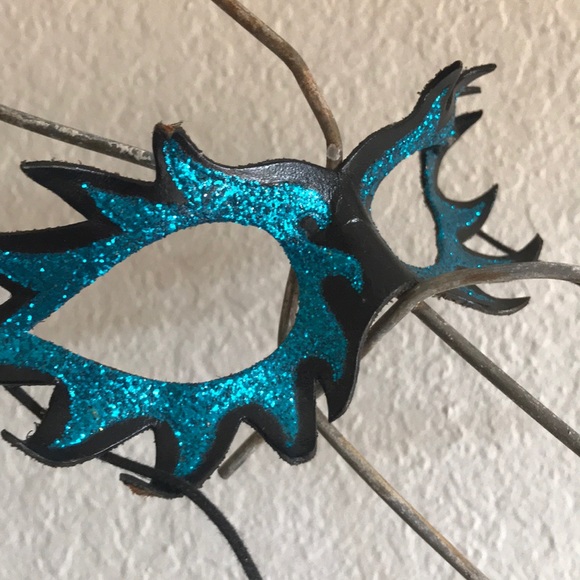 Leather Festival Mask - Picture 2 of 2
